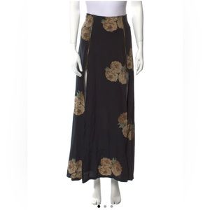 Stone Cold Fox Floral Print skirt with zippers